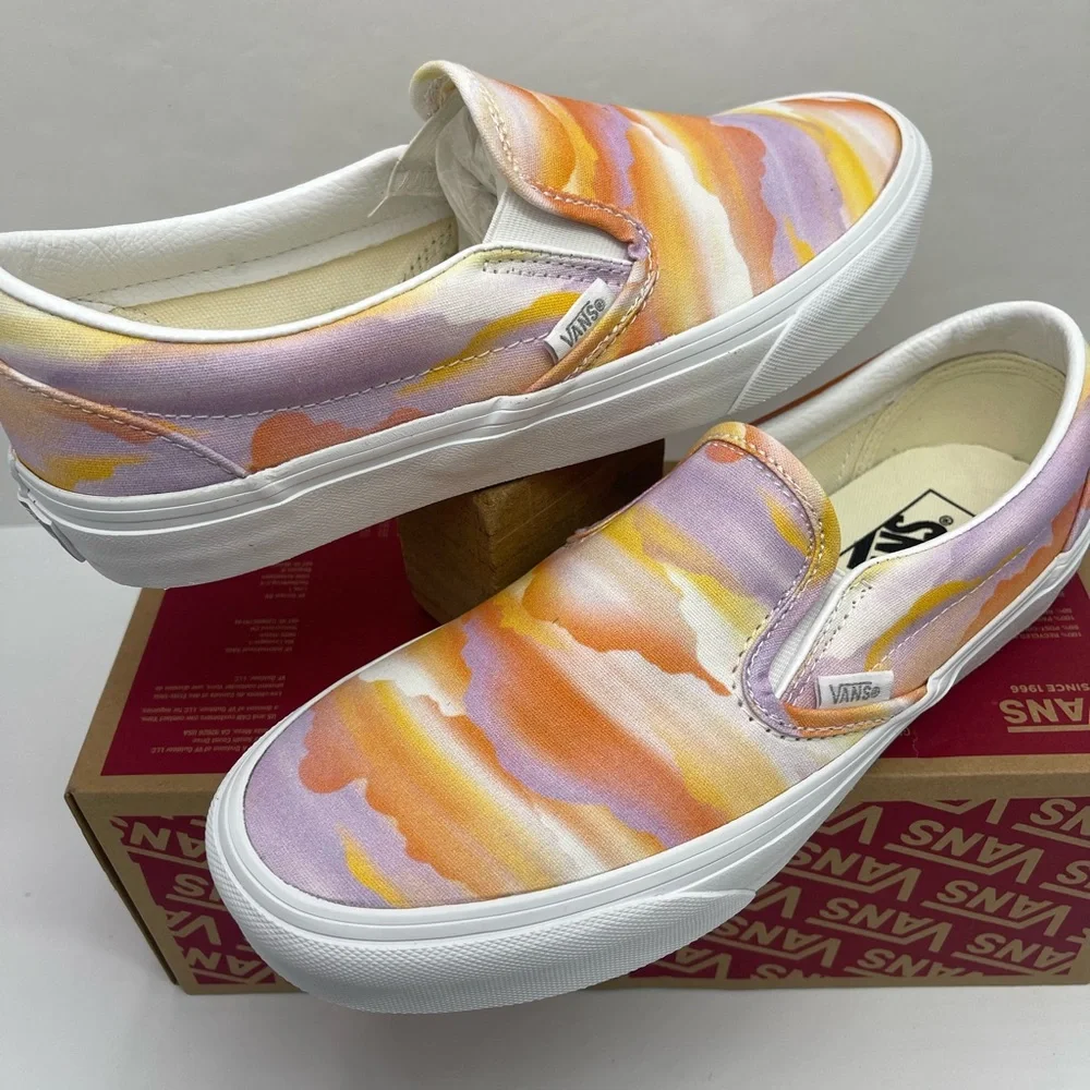 Vans WMNS Classic Slip-On
Festival Dream Multi Sneakers 
VN000BVZCYJ - Picture 12 of 16